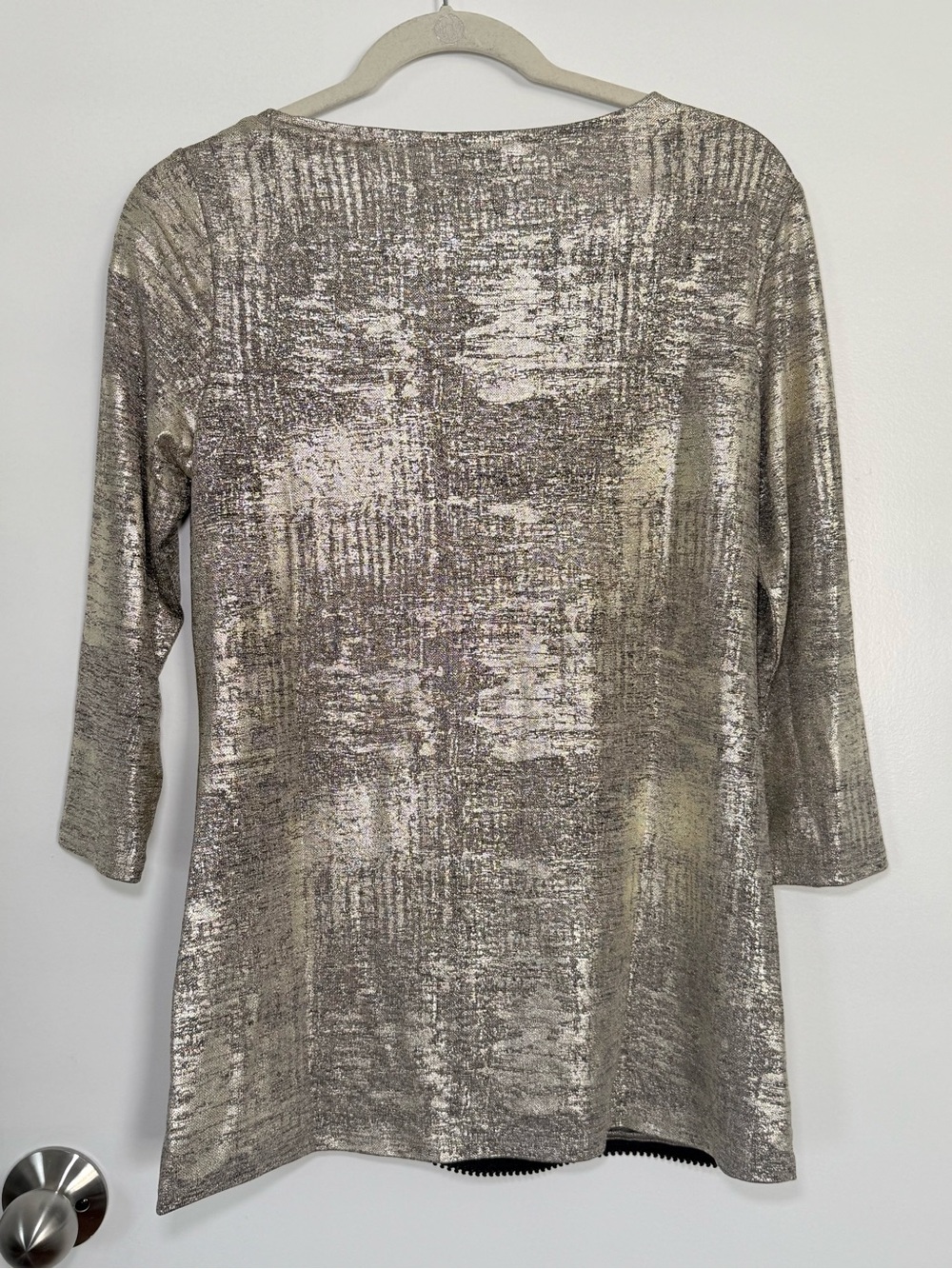 JM Collection Metallic Silver Women's Top - Picture 2 of 4